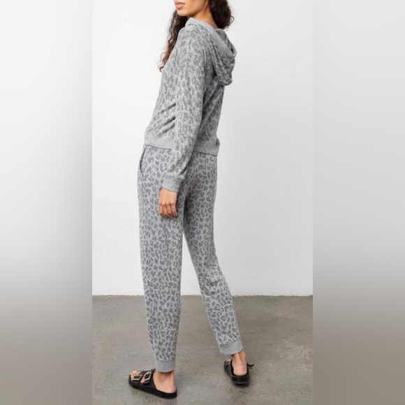 Rails Murray Leopard pullover sweater - Picture 3 of 9